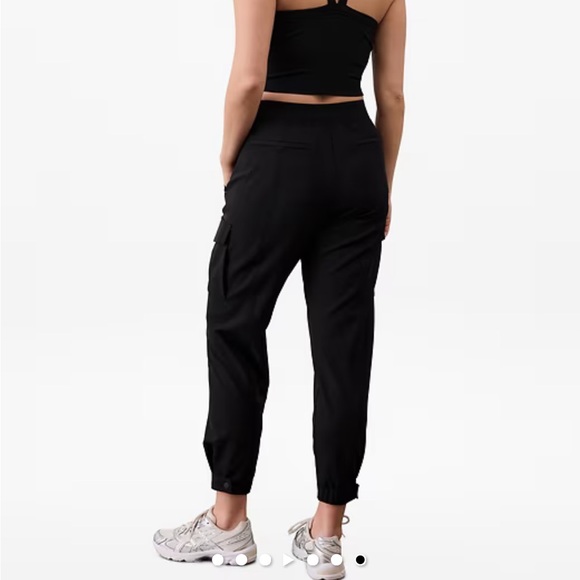ATHLETA Endless High Rise Cargo Pant Jogger Black - Picture 3 of 14